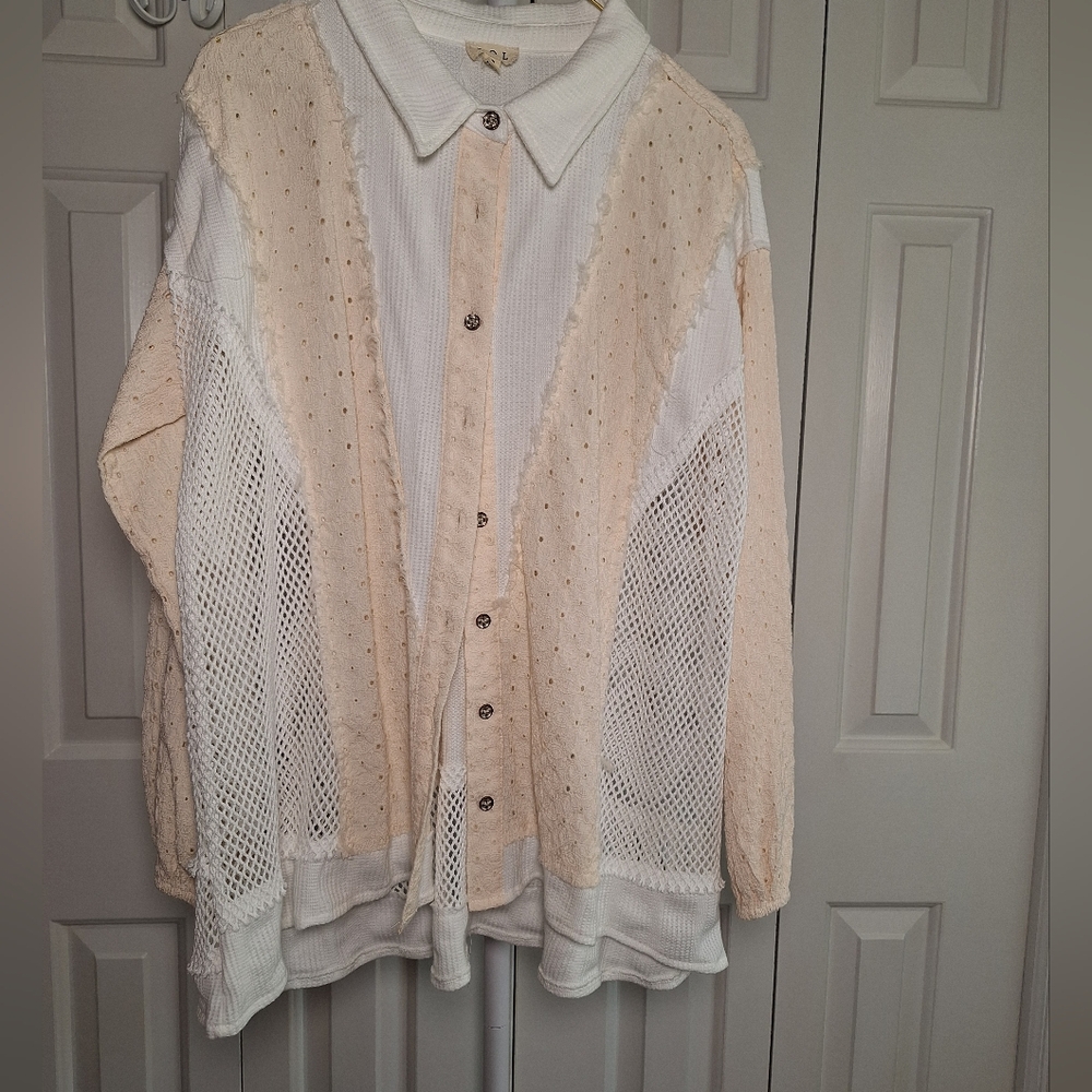 POL White/Cream Crochet And Eyelet Textured Knit Top NWOT